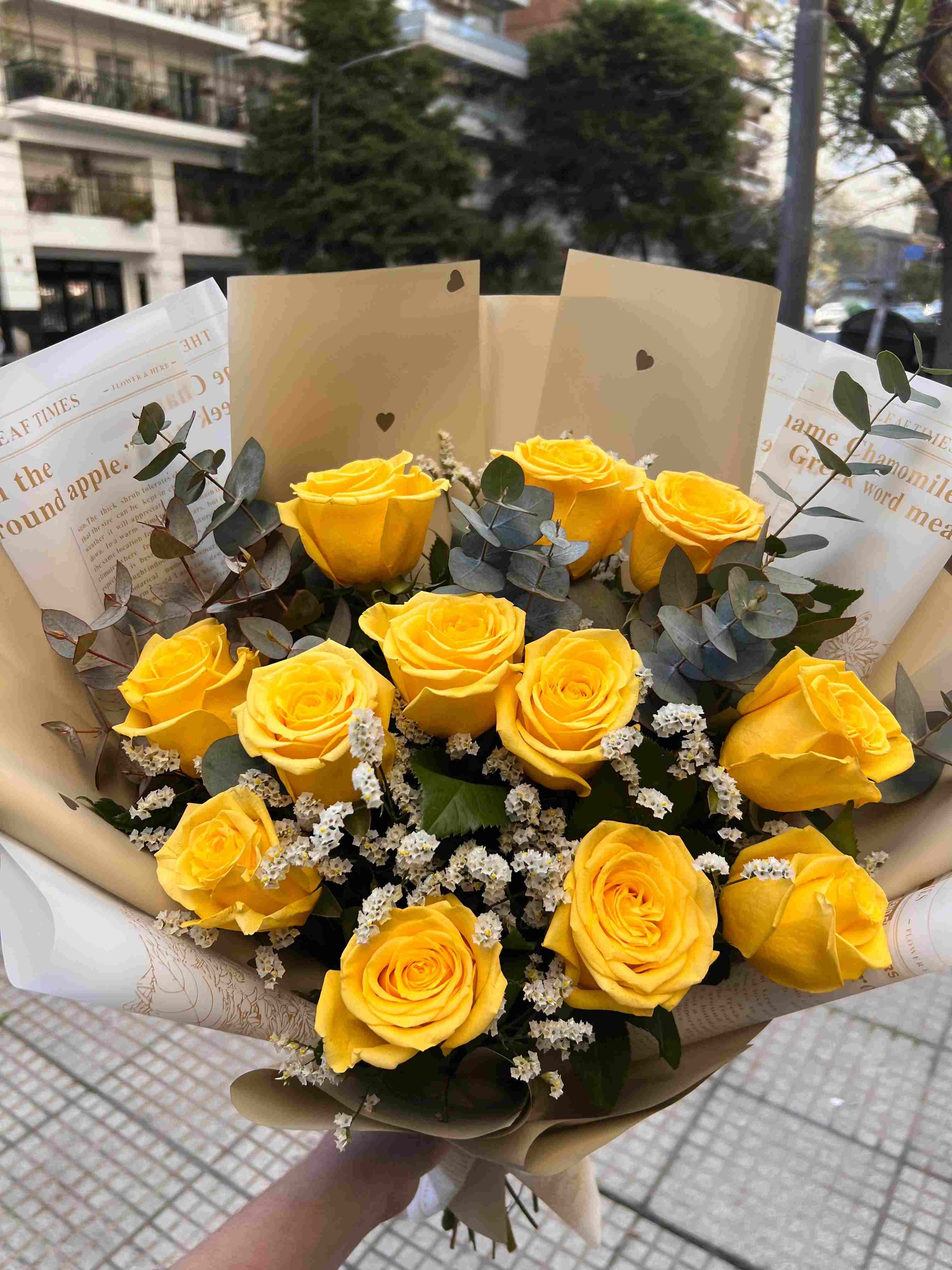 Envio y venta de flores ,rosas, plantas,arreglos florales ,regalos y desayunos a domicilio con delivery gratis en la Ciudad Autonoma de Buenos Aires y con costo de envo en localidades del Gran Buenos Aires asi como delivery de flores y plantas a travs de florerias asociadas en todas las provincias de la Argentina, Buenos Aires, la Pampa, Tucuman, La Rioja, Ro Negro, Entre Rios, Corrientes, Misiones, Neuquen, Chubut, Tierra del Fuego, Santa Cruz, San Luis, Mendoza, Cordoba, Jujuy, Formosa, Santiago del Estero, Salta, Chaco, Catamarca ,San Juan, y ademas realizamos el delivery de flores ,coronas,palmas , plantas y regalos a todas las ciudades de Argentina, Mar del Plata, Crdoba, Buenos Aires, con cargo en Santa Rosa, La Plata, Bella Vista, Neuquen, Pilar, Paran, Posadas, Resistencia, Cipolleti y mas de 300 ciudades y localidades en todo el territorio de nuestro pas, asi como tambien tenemos la posibilidad de enviar flores a casi todo el mundo en cuestion de horas